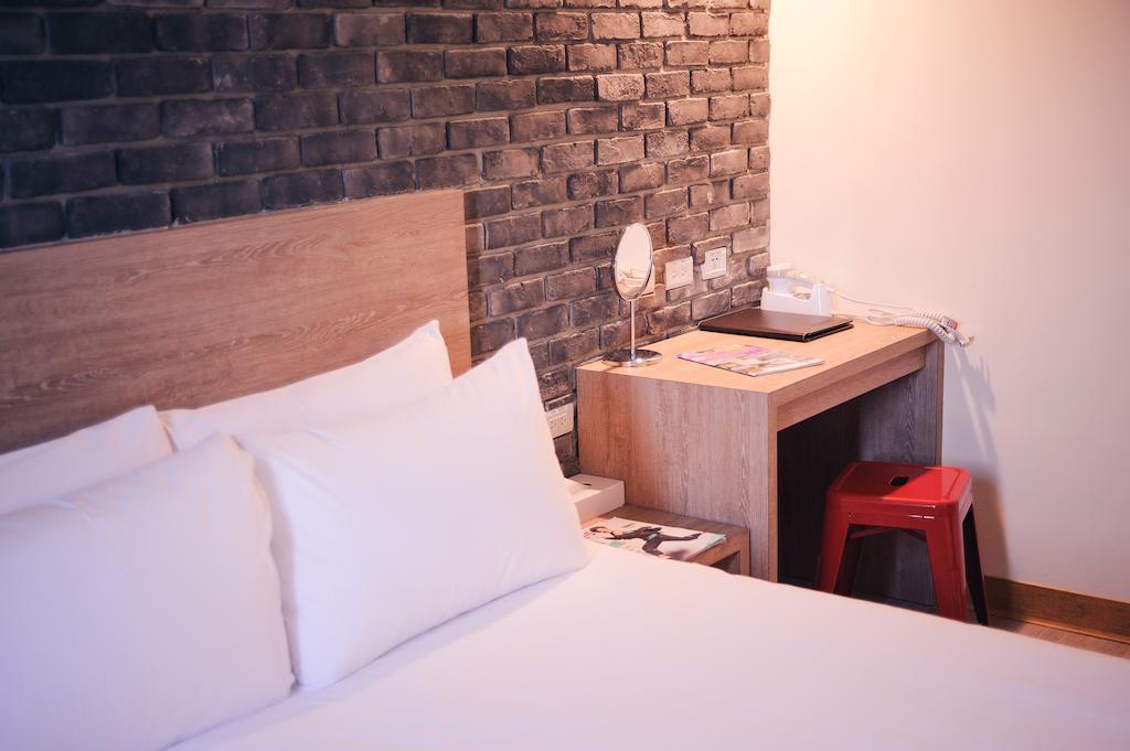 Kiwi Express Hotel - Zhong Zheng Branch Тайджун Стая снимка